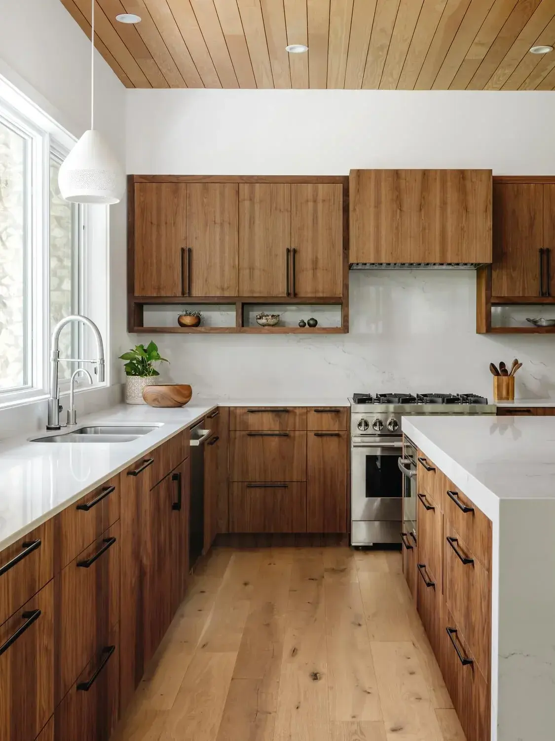 Crestvale Residence — gallery image 3