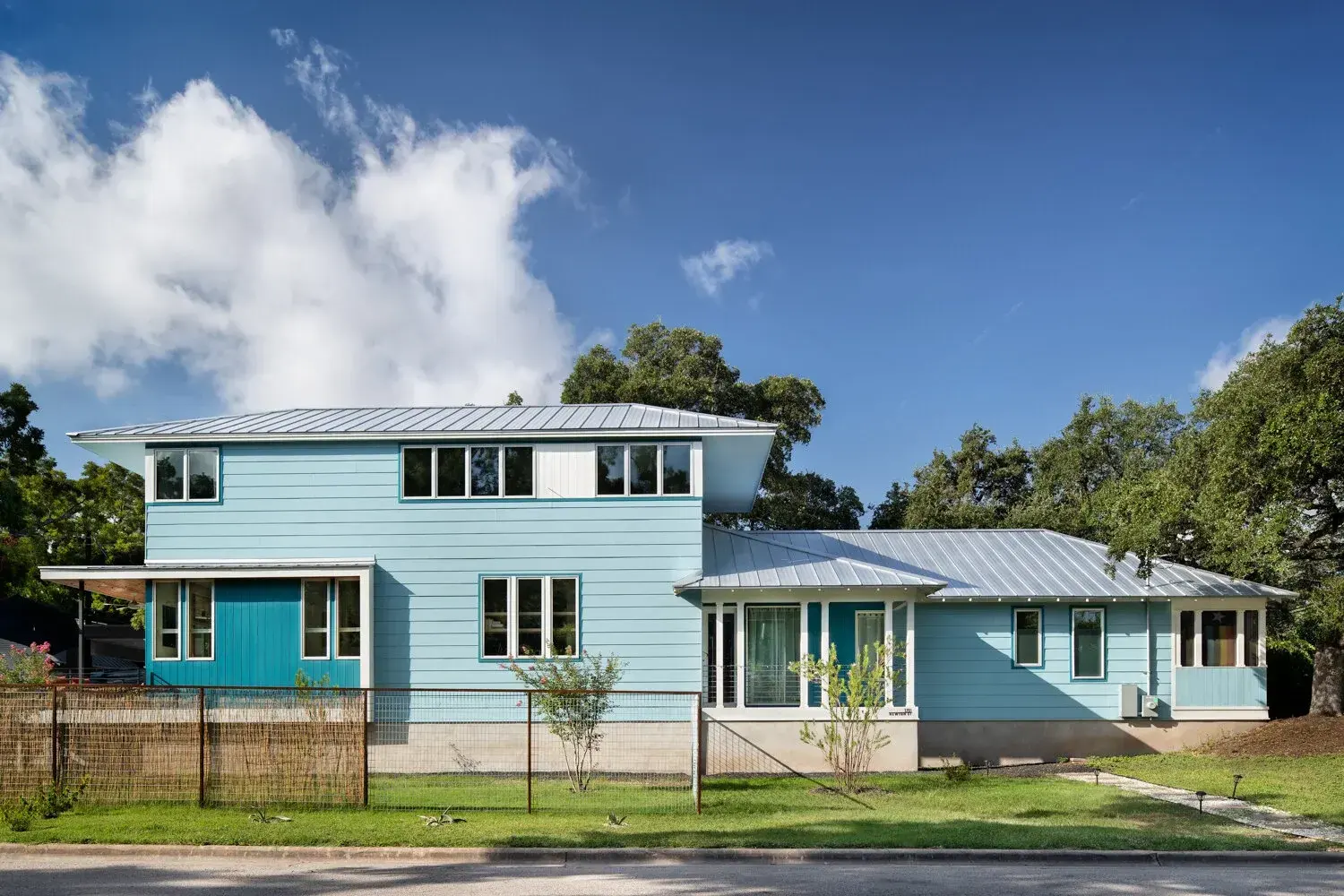 Newton Residence — gallery image 2