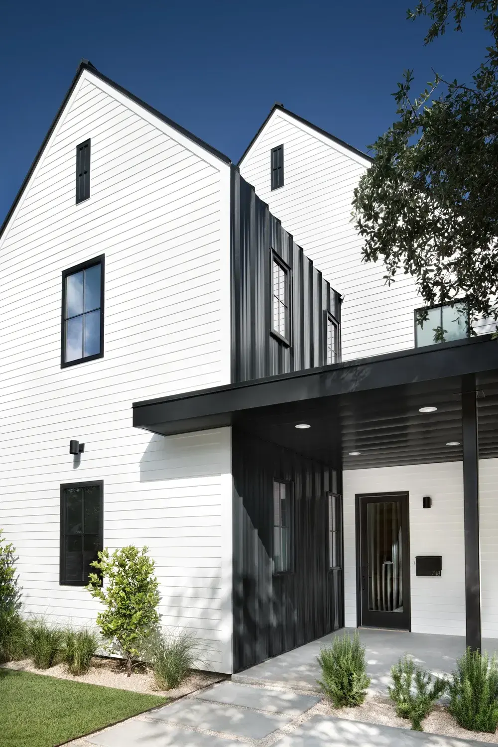 Tarrytown Residence — gallery image 1